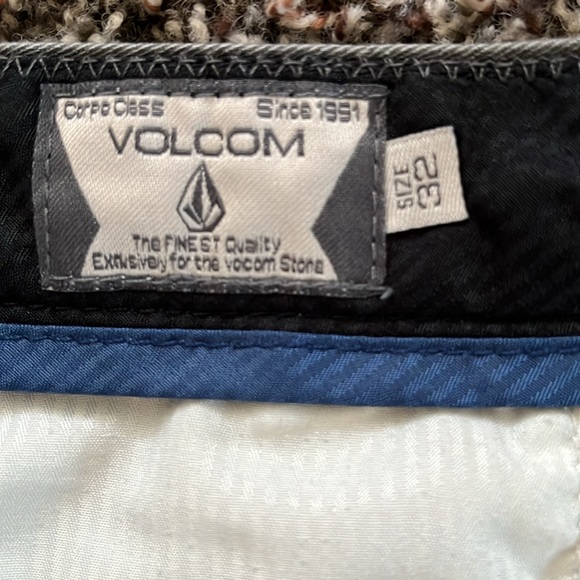 Volcom Corpo Class Gray Shorts with Pockets, Size 32 Skater Activewear Casual - Picture 8 of 13